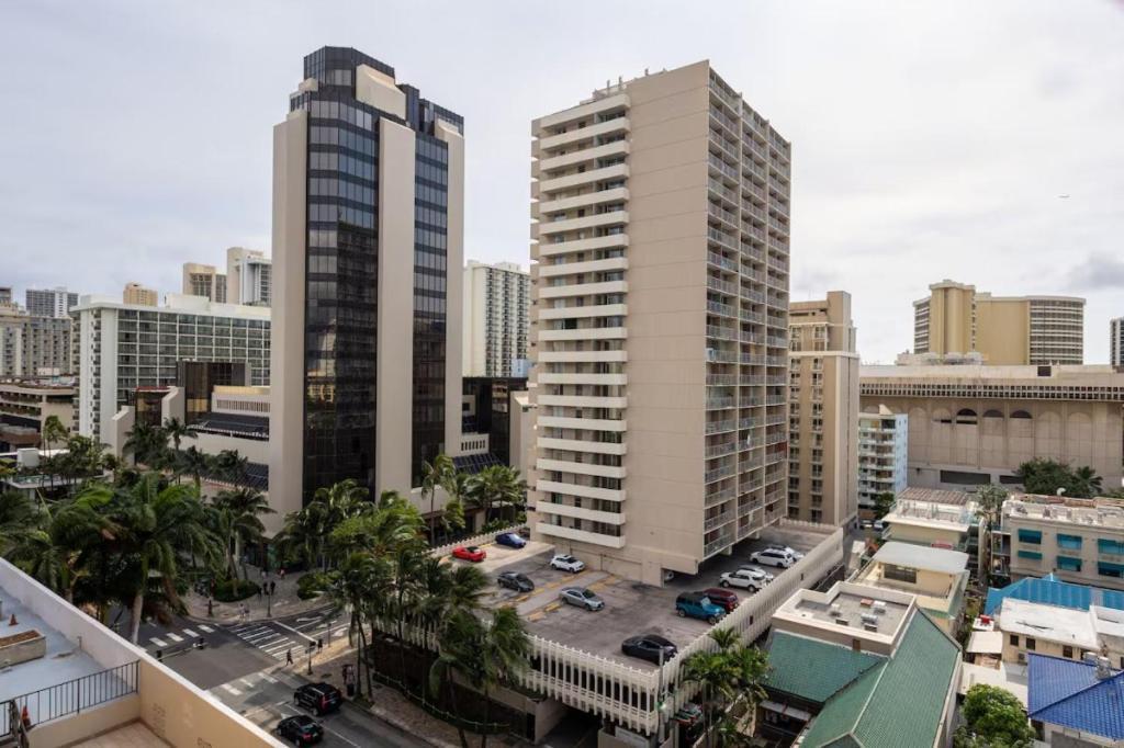 הונולולו Heart Of Waikiki,1Bdrm,Free Parking, Wifi,No Resort Fees,Youtube,Netflix ! מראה חיצוני תמונה