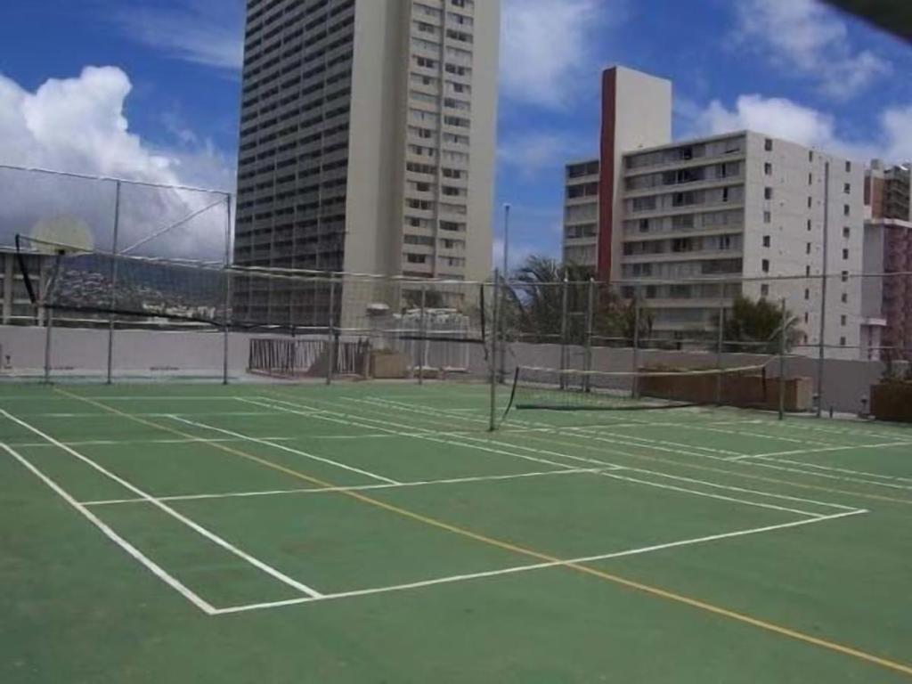 הונולולו Heart Of Waikiki,1Bdrm,Free Parking, Wifi,No Resort Fees,Youtube,Netflix ! מראה חיצוני תמונה
