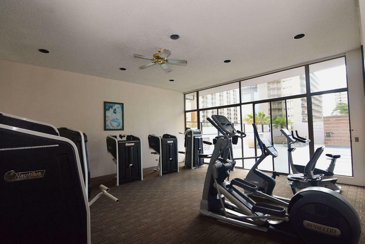 הונולולו Heart Of Waikiki,1Bdrm,Free Parking, Wifi,No Resort Fees,Youtube,Netflix ! מראה חיצוני תמונה